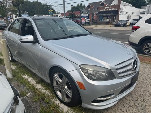Used 2011 Mercedes-Benz C 350 Sport image 9