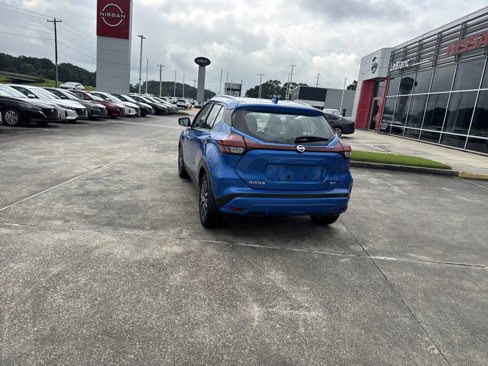 Used 2021 Nissan Kicks SV image 13