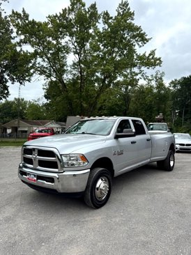 Used 2016 RAM 3500 Tradesman w/ Chrome Appearance Group image 2