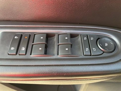 Used 2016 GMC Acadia Denali image 19