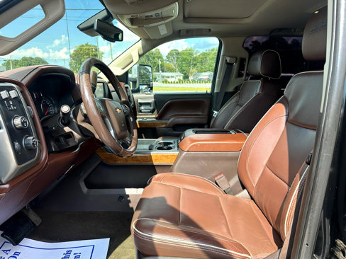 Used 2016 Chevrolet Silverado 2500 High Country w/ Duramax Plus Package image 11