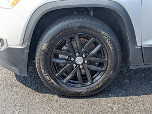 Used 2019 GMC Acadia SLT image 10