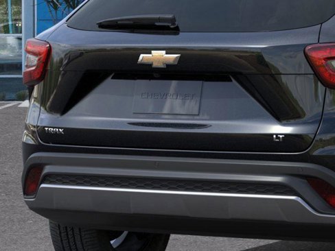 New 2025 Chevrolet Trax LT w/ Driver Confidence Package image 14