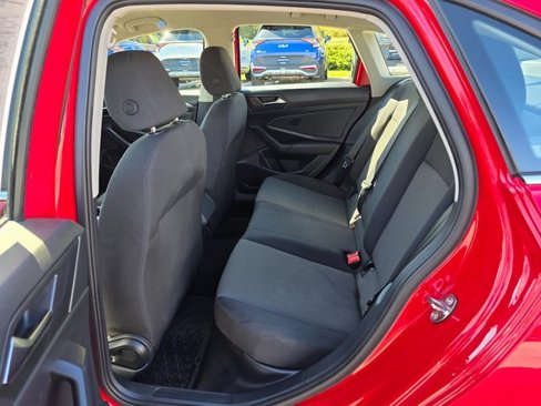 Used 2021 Volkswagen Jetta S image 17