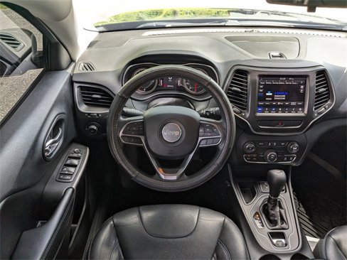 Certified 2019 Jeep Cherokee Latitude w/ Popular Appearance Group image 15