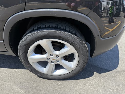 Used 2015 Chevrolet Trax LTZ image 9