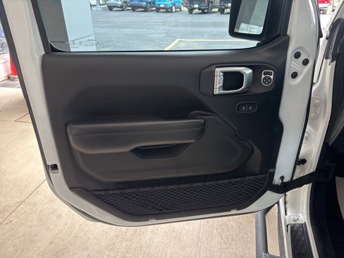 Used 2020 Jeep Gladiator Sport w/ Quick Order Package 24S image 6