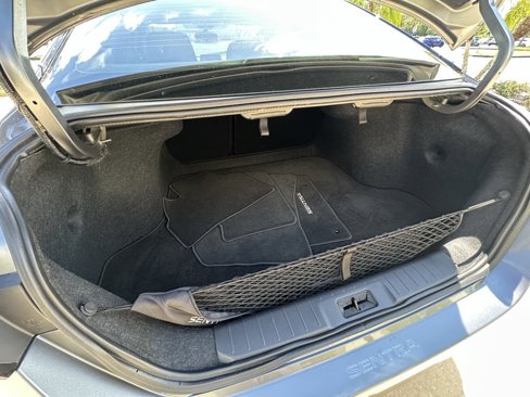 Used 2023 Nissan Sentra SR w/ Trunk Package image 27