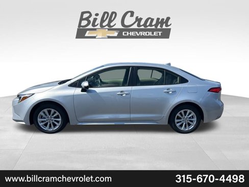 Used 2025 Toyota Corolla LE image 6