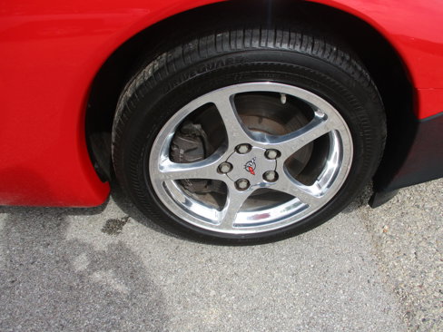 Used 2000 Chevrolet Corvette Convertible w/ Memory Pkg image 24