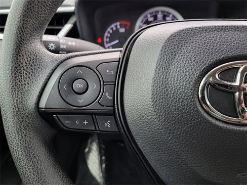 Used 2020 Toyota Corolla LE image 16