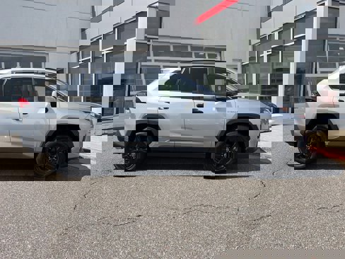 Certified 2019 Toyota RAV4 LE image 19