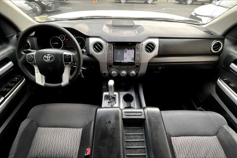 Used 2016 Toyota Tundra SR5 w/ SR5 Upgrade Package image 13