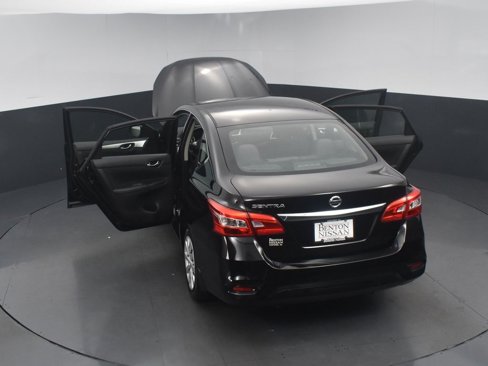 Used 2018 Nissan Sentra S image 22