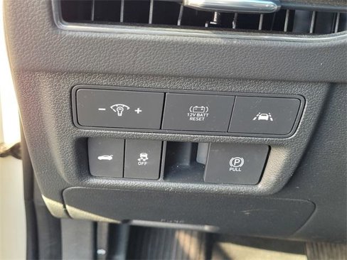 Used 2022 Hyundai Sonata Limited w/ Cargo Package image 18