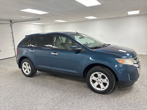Used 2011 Ford Edge SEL image 46