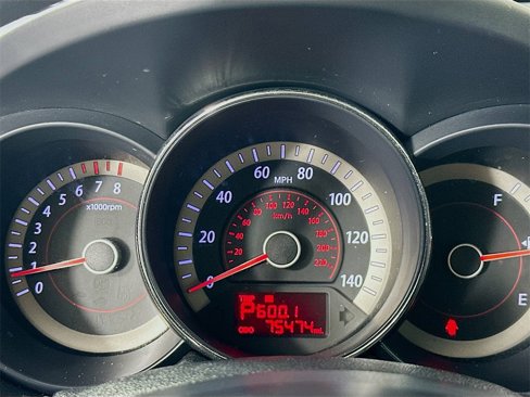 Used 2013 Kia Forte EX image 12