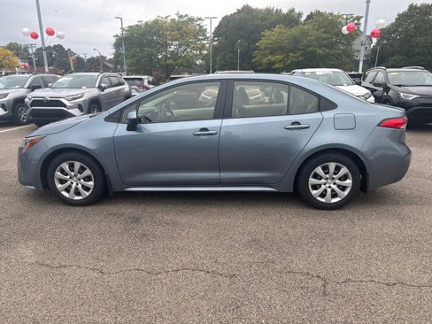 Used 2021 Toyota Corolla LE image 4