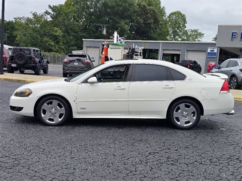 Used 2009 Chevrolet Impala SS w/ Convenience Package image 23