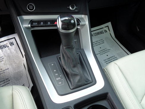 Used 2022 Audi Q3 2.0T Premium w/ Convenience Package image 12