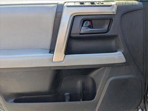 Used 2012 Toyota 4Runner SR5 image 9