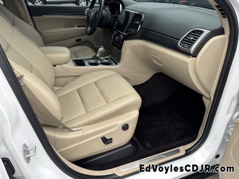 Used 2019 Jeep Grand Cherokee Limited image 18