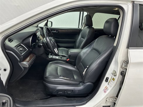 Used 2015 Subaru Outback 2.5i Limited image 9