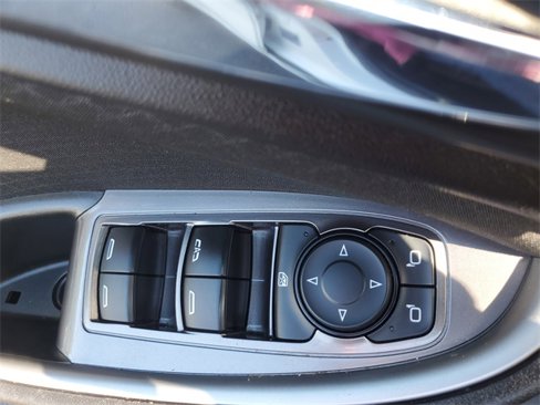 Used 2024 Chevrolet Malibu LT image 30