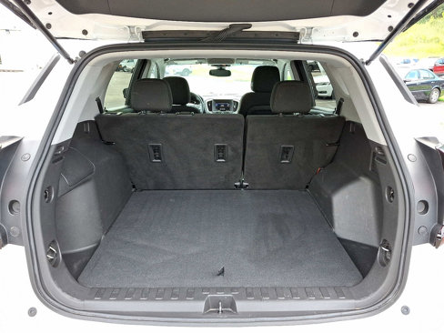 Certified 2022 GMC Terrain SLE w/ Driver Convenience Package image 28