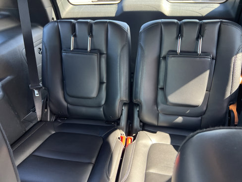 Used 2019 Ford Explorer XLT w/ Equipment Group 202A image 8