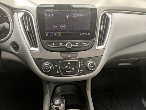 Used 2019 Chevrolet Malibu LS image 6
