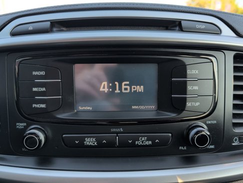 Used 2016 Kia Sorento LX image 13