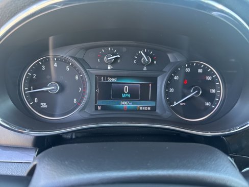 Used 2022 Buick Encore Preferred w/ Safety Package image 13