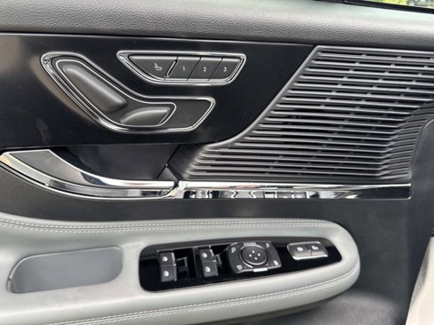 Certified 2021 Lincoln Corsair FWD image 13