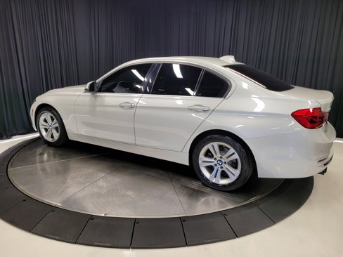 Used 2017 BMW 330i xDrive Sedan image 9