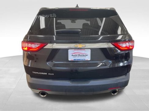Used 2020 Chevrolet Traverse LS image 5