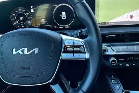 Used 2024 Kia Telluride SX image 19