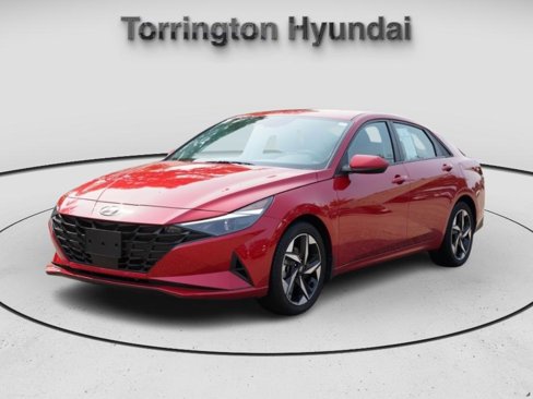 Certified 2023 Hyundai Elantra SEL w/ Convenience Package image 3