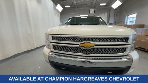 Used 2013 Chevrolet Silverado 1500 LTZ w/ LTZ White Diamond Edition image 3