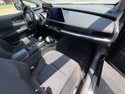 Used 2024 Toyota Prius LE image 36