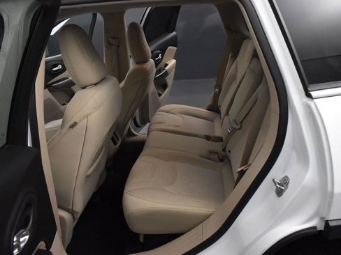 Used 2019 Jeep Cherokee Latitude w/ Popular Appearance Group image 26