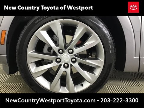 Used 2021 Buick Envision Avenir w/ Technology Package II image 31