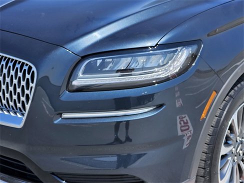Certified 2022 Lincoln Nautilus FWD w/ Premium Package image 8