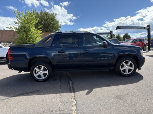 Used 2007 Chevrolet Avalanche LT image 8