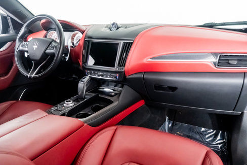 Used 2022 Maserati Levante GT image 39