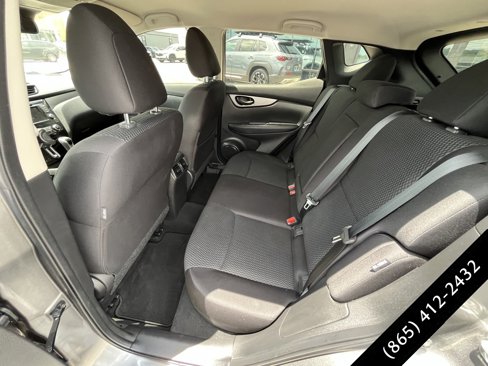 Used 2020 Nissan Rogue Sport S image 11
