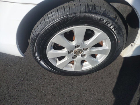 Used 2007 Toyota Camry XLE image 32