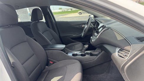 Used 2022 Chevrolet Malibu LT image 19