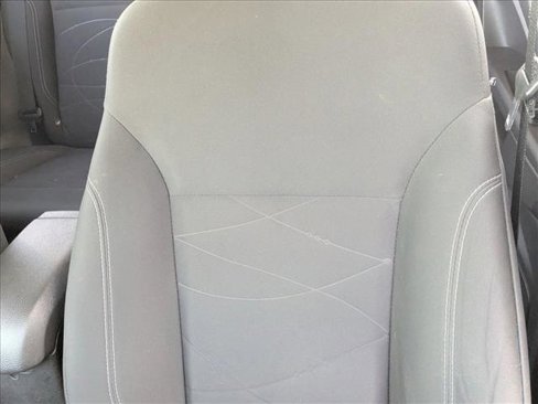 Used 2016 Ford Fiesta SE image 7