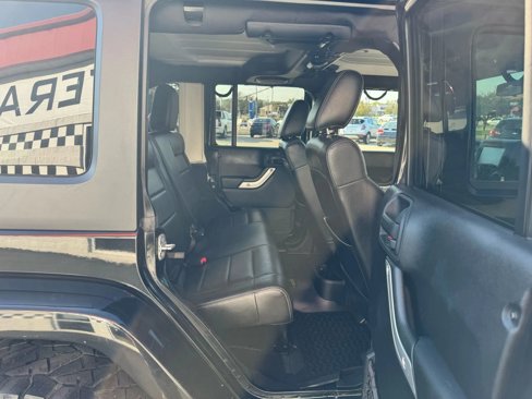 Used 2012 Jeep Wrangler Unlimited Sahara w/ Connectivity Group image 23